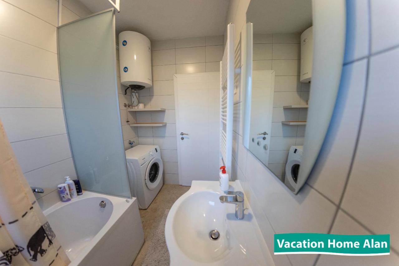 Vacation Home Alan クレン・ヴァクフ エクステリア 写真