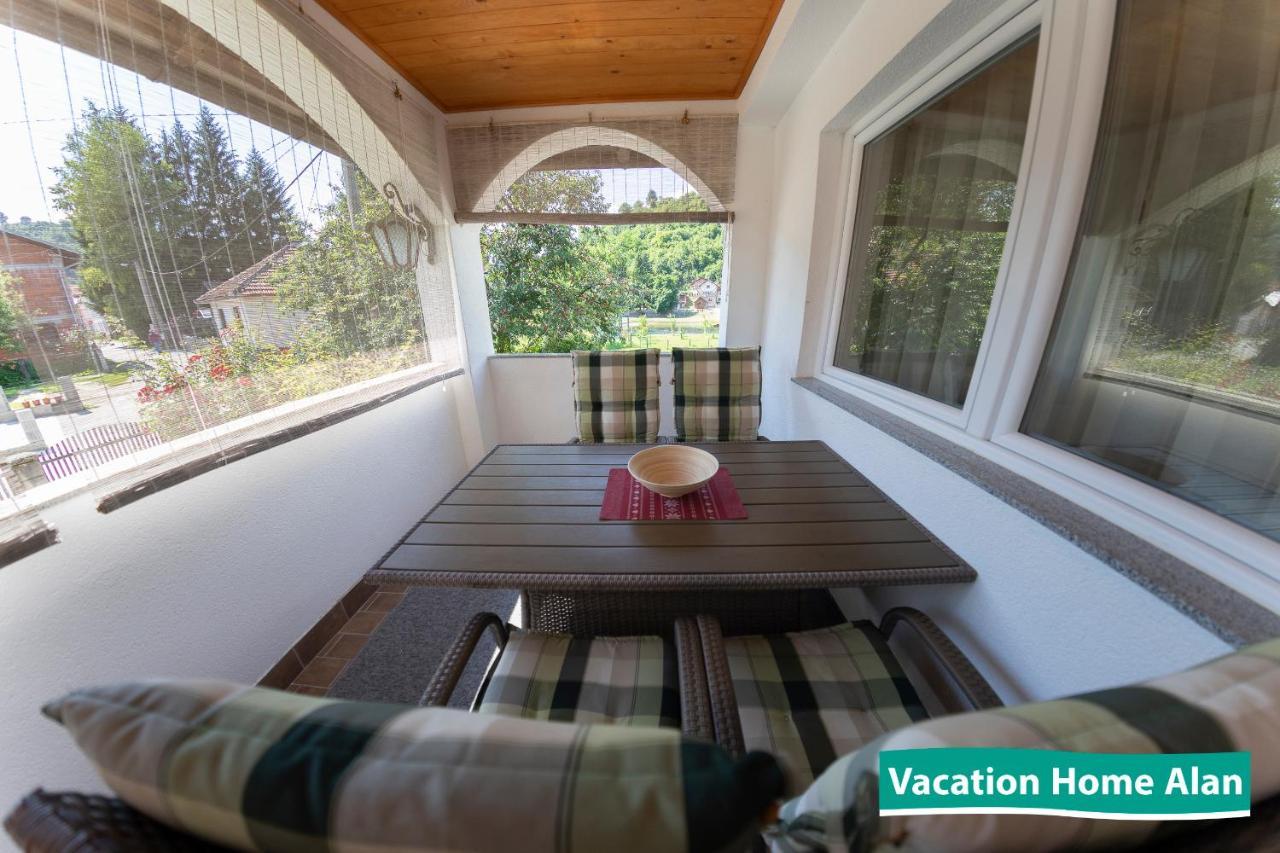 Vacation Home Alan クレン・ヴァクフ エクステリア 写真