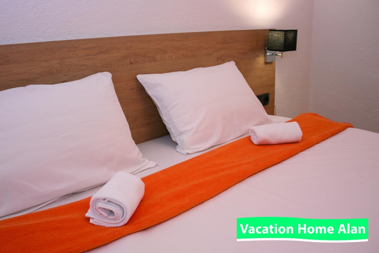 Vacation Home Alan クレン・ヴァクフ エクステリア 写真