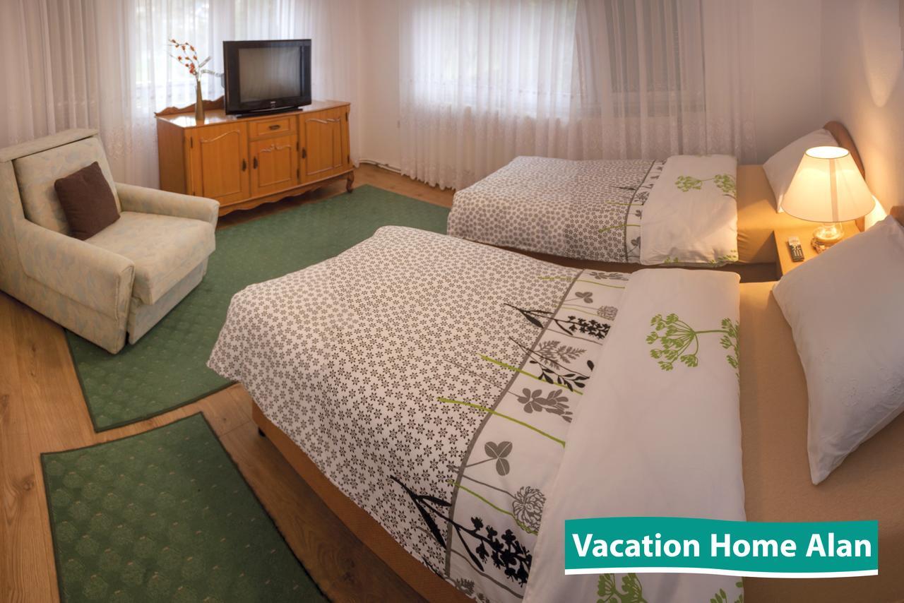 Vacation Home Alan クレン・ヴァクフ エクステリア 写真